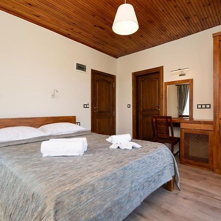 Ayris Hotel Чирали Екстер'єр фото