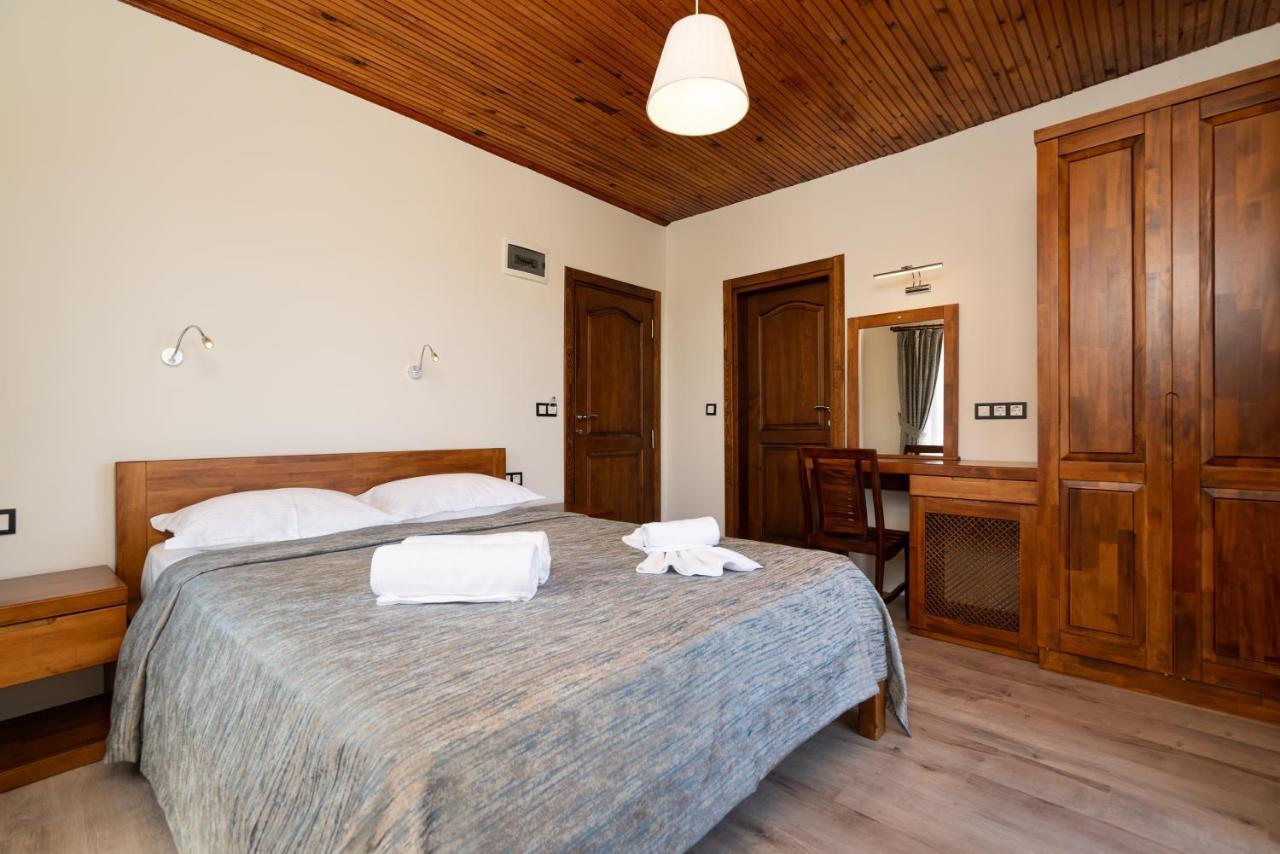 Ayris Hotel Чирали Екстер'єр фото