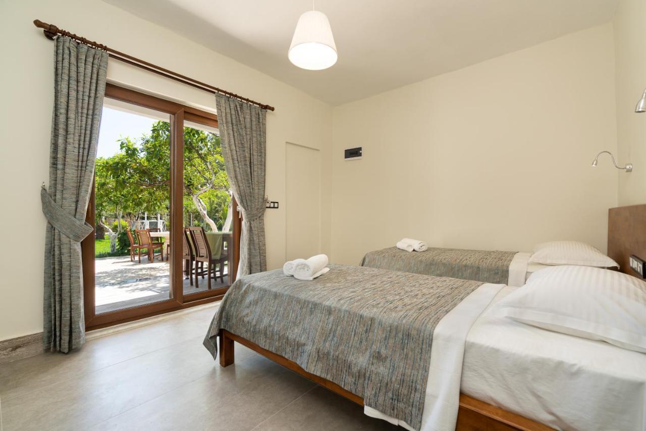 Ayris Hotel Чирали Екстер'єр фото