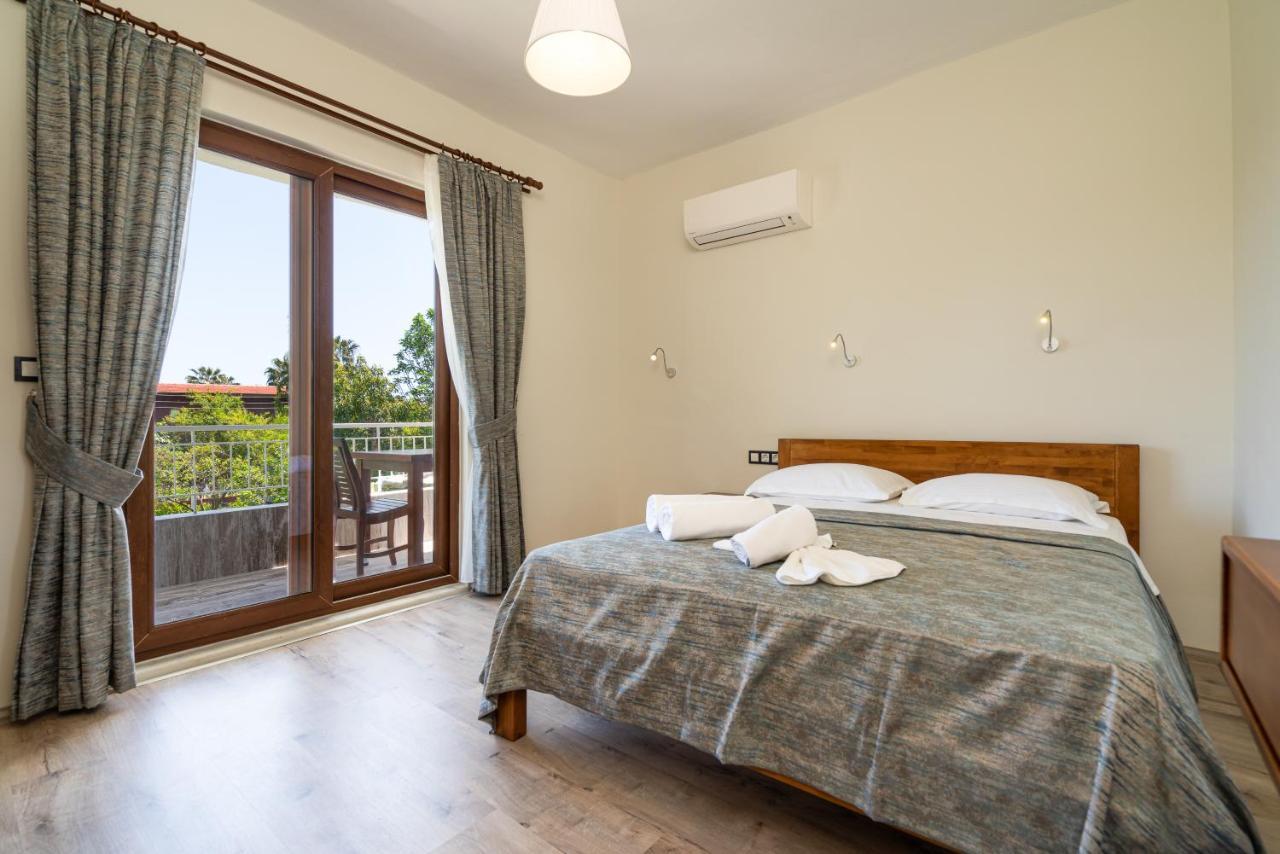 Ayris Hotel Чирали Екстер'єр фото